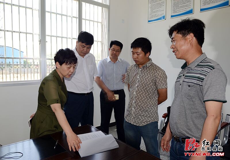 马娜来我县调研铁山水资源保护等工作