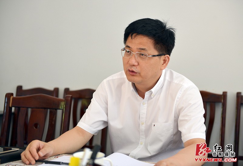 ���ľ�����ë����10��ƶ������ж���