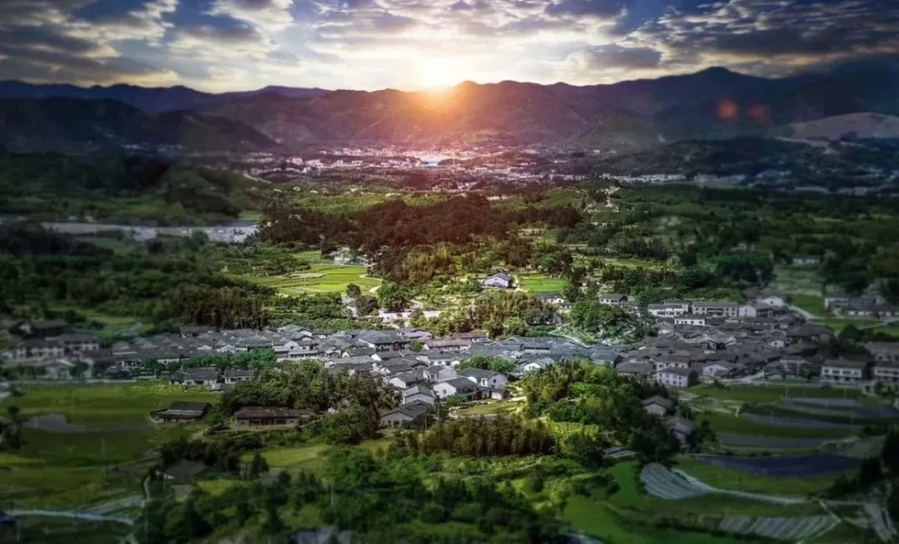 �����ؾ�������һ��