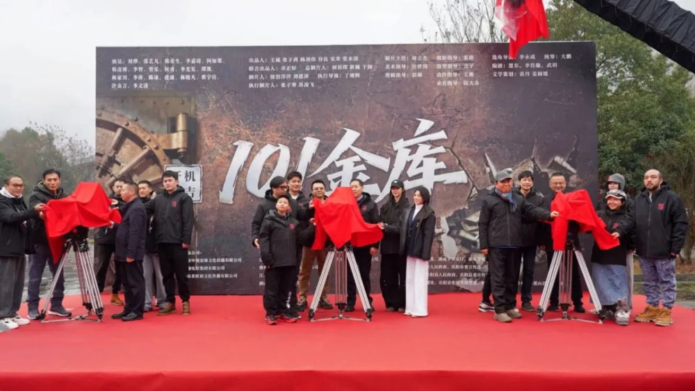 ���ŵ�Ӱȥ���У���ͷ�µ������أ�ÿһ֡��������������