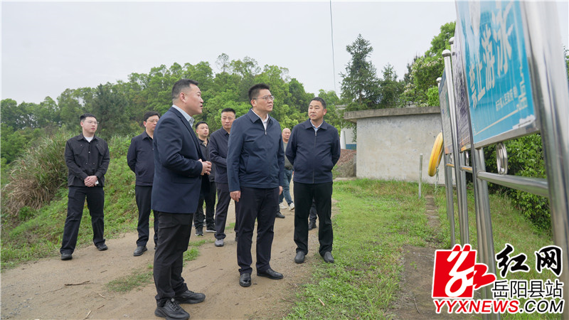 Ф���͸��¿�����ǽ�򶽵���Ѵ��Ѵ�������������С���ҵ��չ�ȹ���